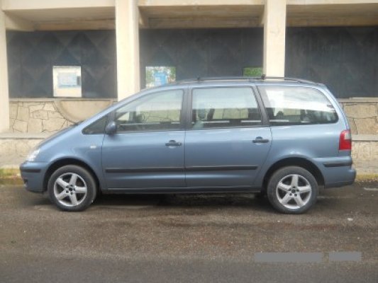 Au vrut să treacă în Bulgaria un autoturism furat din Italia
